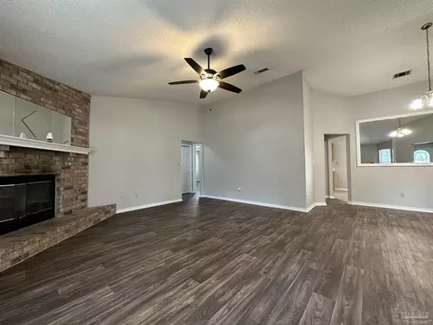4815 Autumn Dr, Pace, FL 32571 photo 9