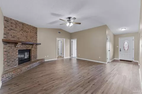 3366 Silkwood Ln, Pace, FL 32571 photo 8