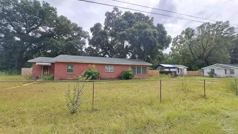 11 Hill Dr, Pensacola, FL 32505