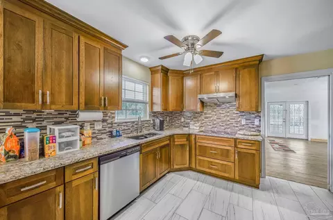 6944 Ellis Rd, Jay, FL 32565 photo 10