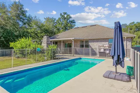 5200 Richardson St, Milton, FL 32570 photo 2