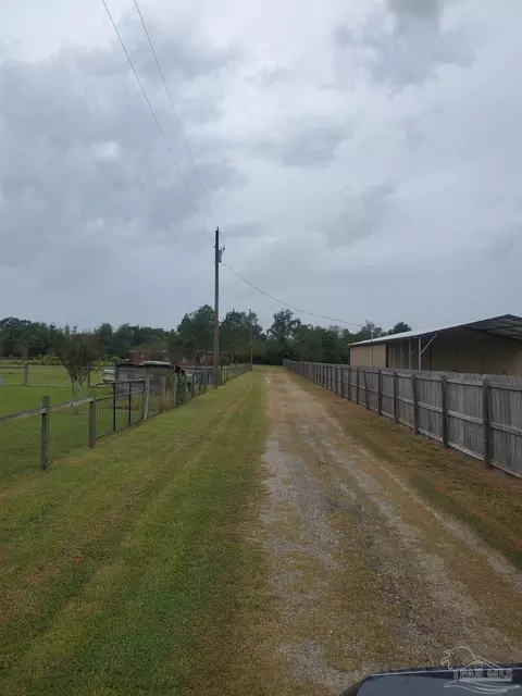 659 Griswold Rd, Jay, FL 32565 photo 3