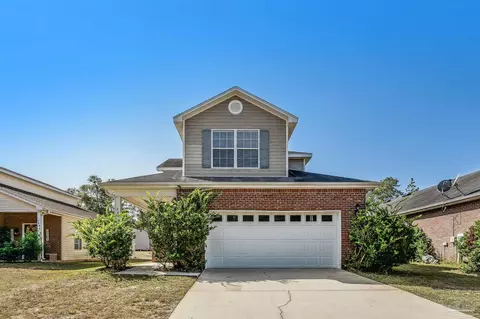 2484 S Lakeview Dr, Crestview, FL 32536