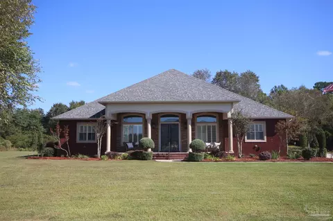 5720 Abbington Ln, Milton, FL 32583