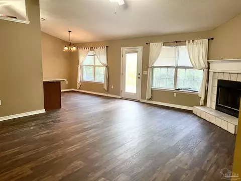 4830 Ribault Ln, Milton, FL 32570 photo 5