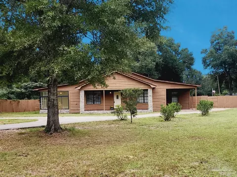 4352 Jernigan Rd, Pace, FL 32571 photo 1