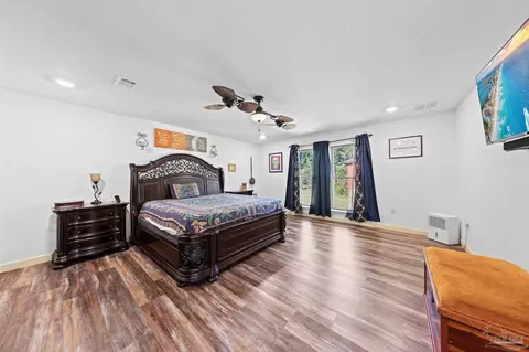 2565 Ten Mile Rd, Pace, FL 32571 photo 4