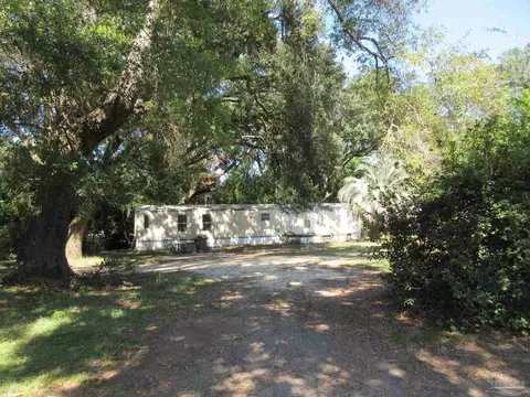 1574 Tommy St, Pensacola, FL 32534