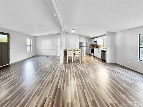 4477 Edgewood Dr, Milton, FL 32583 photo 6