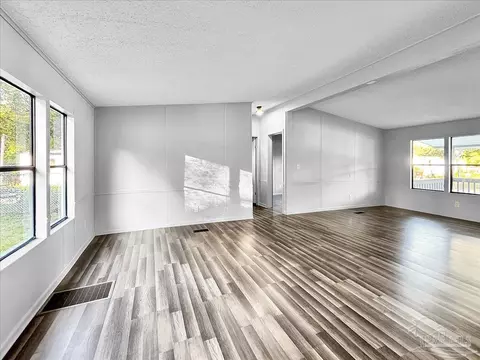 4477 Edgewood Dr, Milton, FL 32583 photo 8
