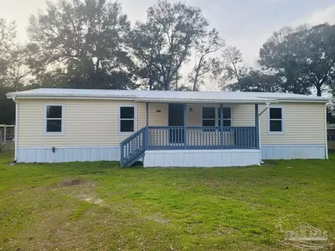 4477 Edgewood Dr, Milton, FL 32583