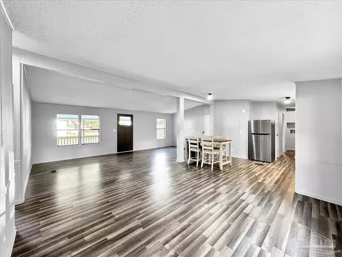 4477 Edgewood Dr, Milton, FL 32583 photo 9