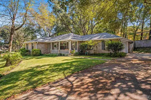 1421 Westchester Dr, Pensacola, FL 32514