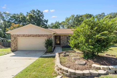 4245 Chezarae Dr, Pensacola, FL 32514