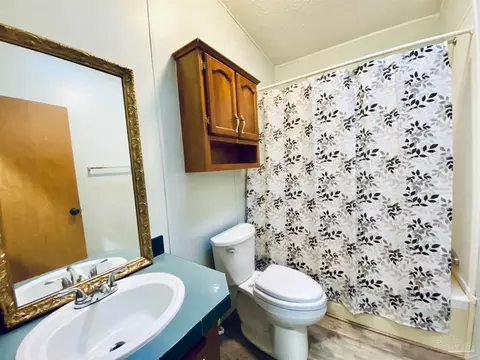 4200 Travis Cir, Pace, FL 32571 photo 8