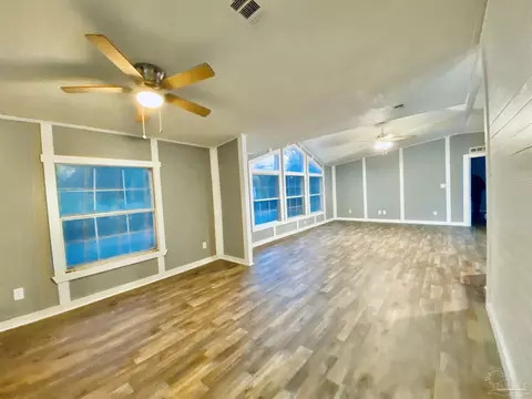 4200 Travis Cir, Pace, FL 32571 photo 14