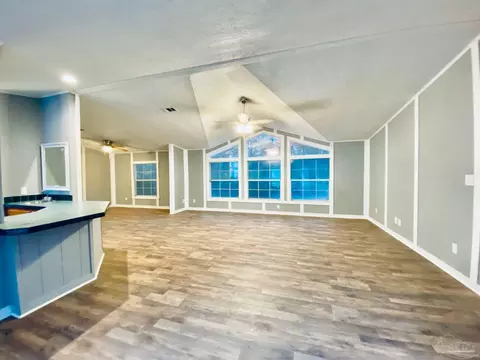 4200 Travis Cir, Pace, FL 32571 photo 11