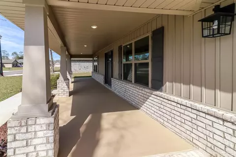 6475 Benelli Dr, Milton, FL 32570 photo 2