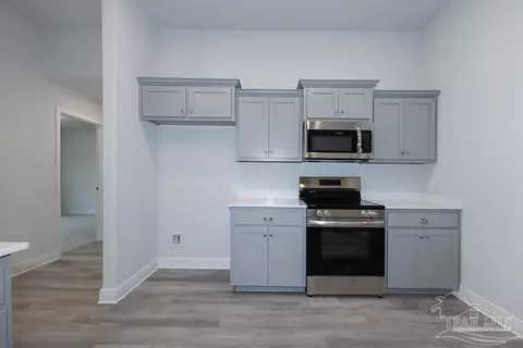 Kitchen - 5675 Old Stone Blvd, Milton, FL 32570 photo 2 of 2