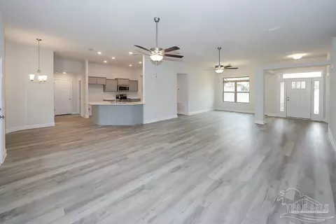 Living - 5675 Old Stone Blvd, Milton, FL 32570 photo 2 of 2