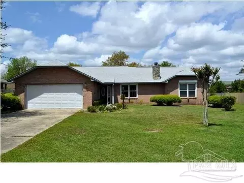 7680 N Shores Dr, Navarre, FL 32566