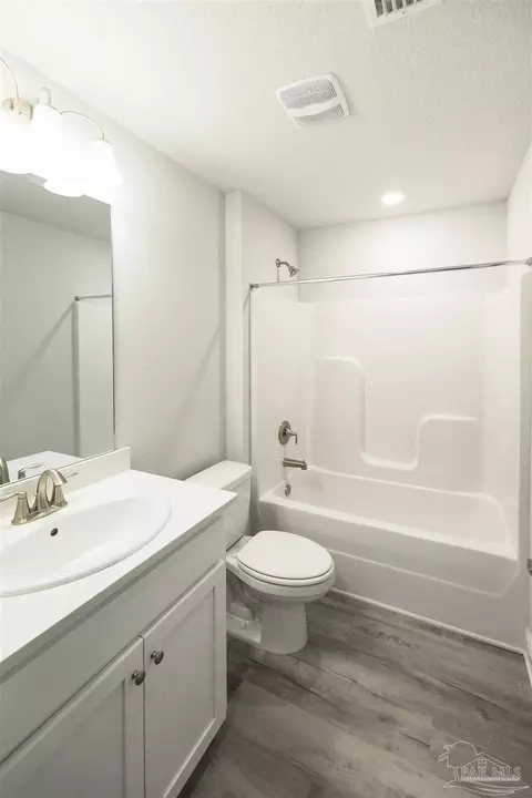 Bath - 6487 Benelli Dr, Milton, FL 32570 photo 6 of 6