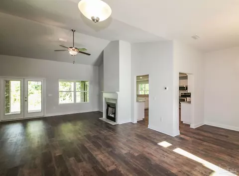 6493 Benelli Dr, Milton, FL 32570 photo 10