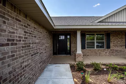 Exterior - 5669 Old Stone Blvd, Milton, FL 32570 photo 2 of 6