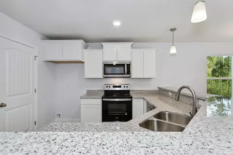 3308 Bonfire Dr, Milton, FL 32583 photo 9