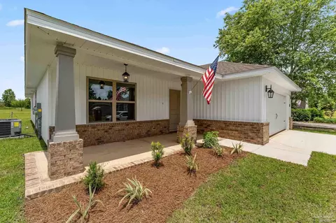 9568 Permenter Rd, Milton, FL 32583