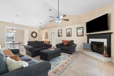 6069 Badger Rd, Milton, FL 32570 photo 9