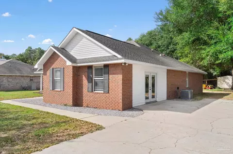 6069 Badger Rd, Milton, FL 32570 photo 3