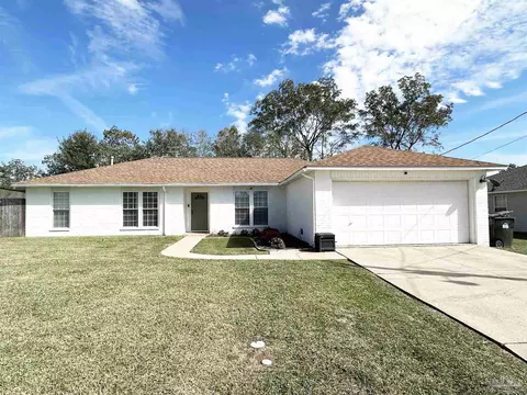 1932 Winner Cir, Cantonment, FL 32533