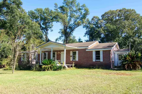 950 Byrneville Rd, Century, FL 32535