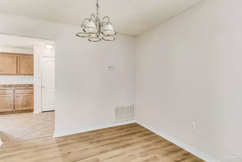 5296 Traci Dr, Milton, FL 32583 photo 10