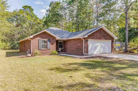 5296 Traci Dr, Milton, FL 32583