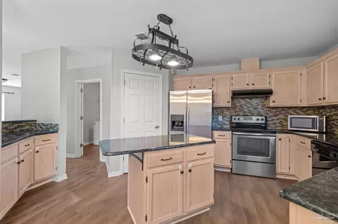 Kitchen - 4749 Timberland Dr, Pace, FL 32571 photo 3 of 7