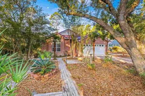 1816 Spanish Cove Dr, Lillian, AL 36549