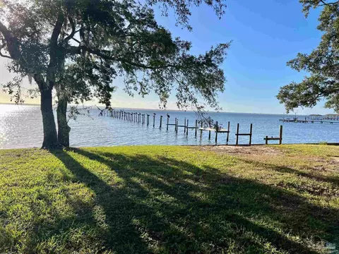 2029 Eventide Rd, Milton, FL 32583 photo 2