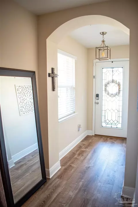 Entry Way - 6101 Dunridge Dr, Pace, FL 32571 photo 1 of 2