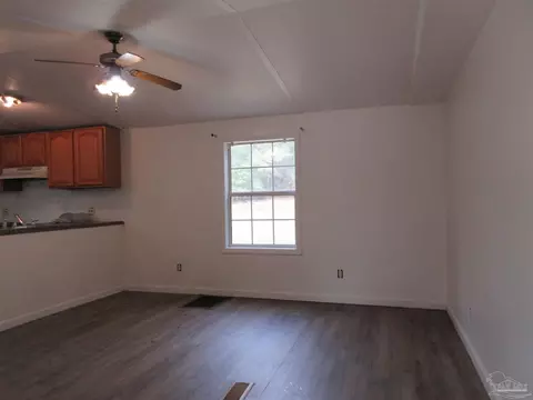 8670 Fields Rd, Milton, FL 32583 photo 5
