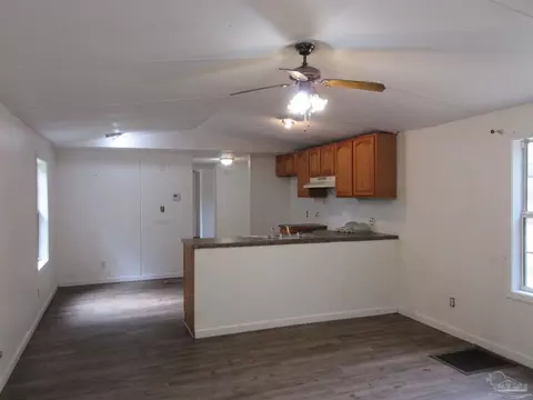 8670 Fields Rd, Milton, FL 32583 photo 7