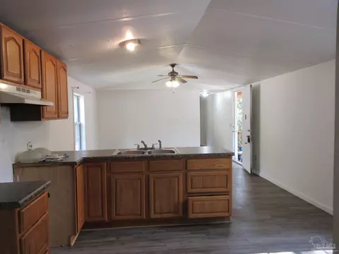 8670 Fields Rd, Milton, FL 32583 photo 10