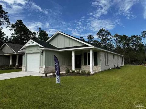 2908 Summer St, Milton, FL 32583