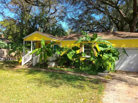 8 Parda Blvd, Pensacola, FL 32526