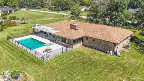3307 Bold Ruler Dr, Cantonment, FL 32533