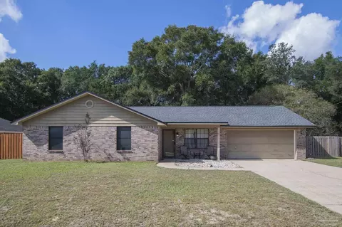 6753 Scotts Pl, Pensacola, FL 32526