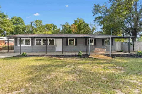 6555 Hamilton Bridge Rd, Milton, FL 32570