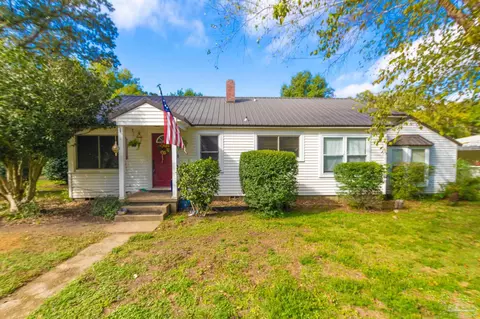 205 N Pinewood Ln, Pensacola, FL 32507