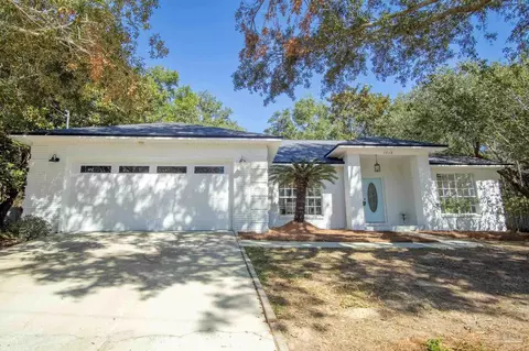 1712 Beaver Pond Rd, Gulf Breeze, FL 32563